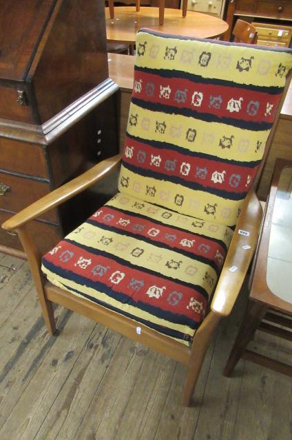 RETRO ARM CHAIR Image