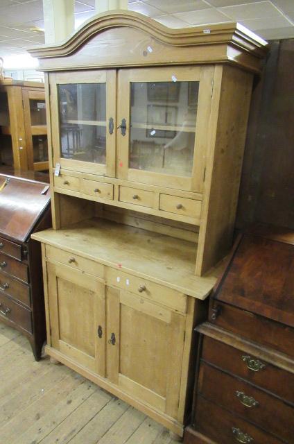 PINE DRESSER UNIT Image