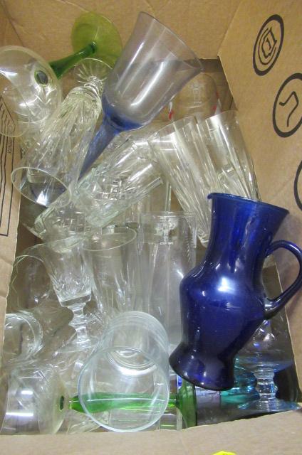 BOX OF MIXED GLASS Image