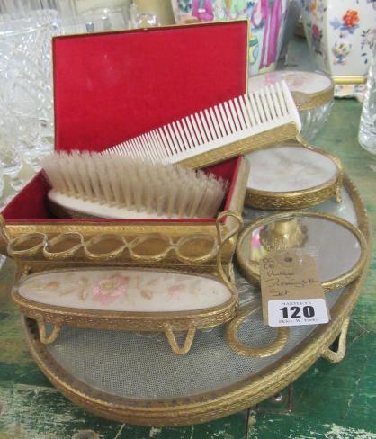 VINTAGE DRESSING TABLE SET Image
