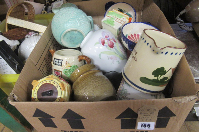 BOX OF MISCELLANEOUS CERAMICS ETC Image