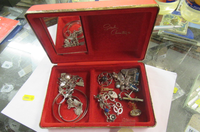 BOX OF SILVER JEWELLERY Image