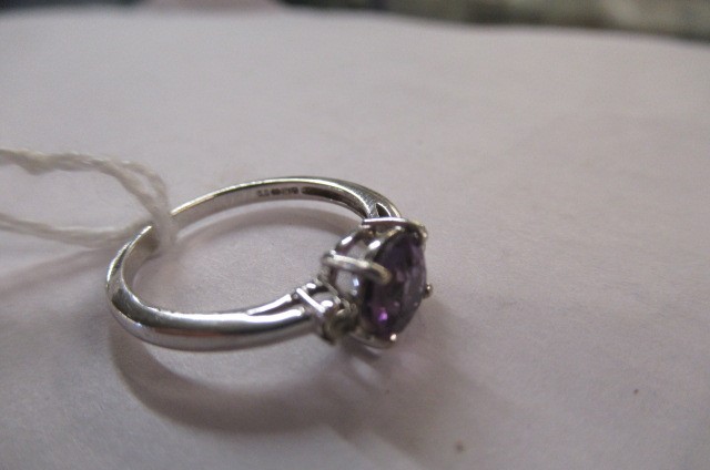 9CT GOLD AND PINK STONE RING Image