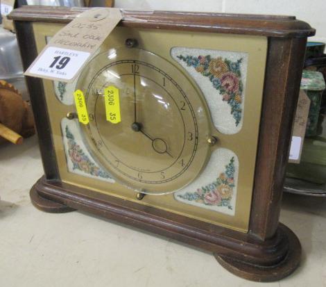 SMALL OAK DECORATIVE FLORAL MANTLE CLOCK Image