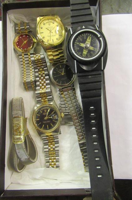 FOUR WATCHES ETC Image