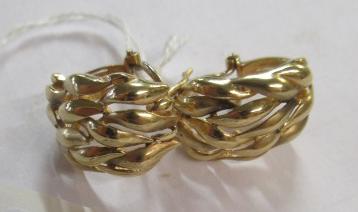 PAIR OF 9CT GOLD EARRINGS (4.7g TOTAL) Image
