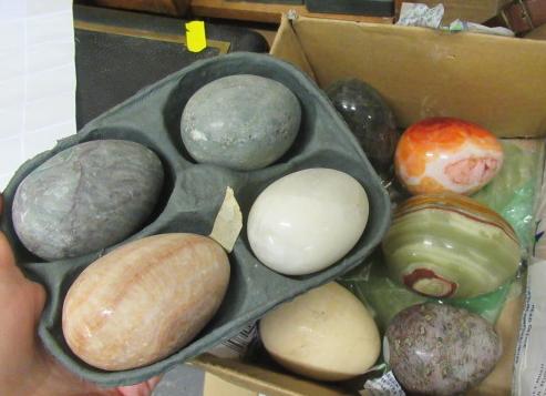 POLISHED HARDSTONE EGGS AND OTHER MINERALS ETC Image
