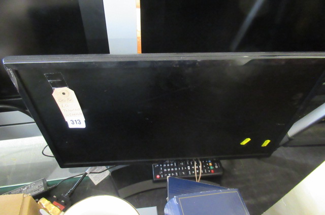 LG TELEVISION WITH REMOTE Image