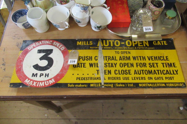 METAL 3MPH SIGN Image