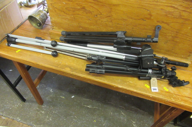 QUANTITY OF TRIPODS ETC Image
