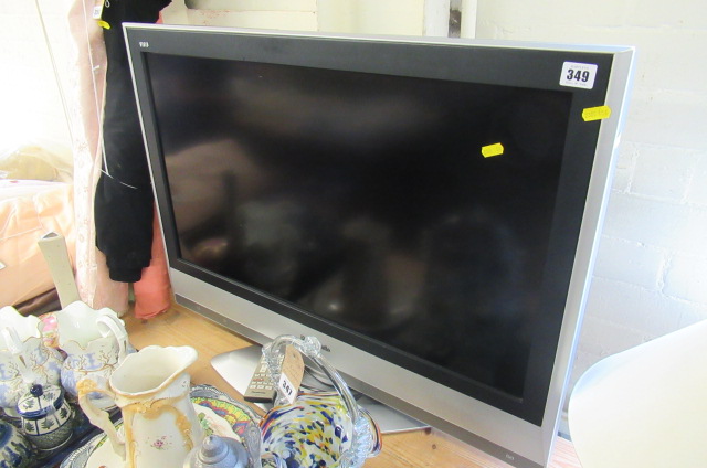 PANASONIC VIERA TELEVISION AND REMOTE Image