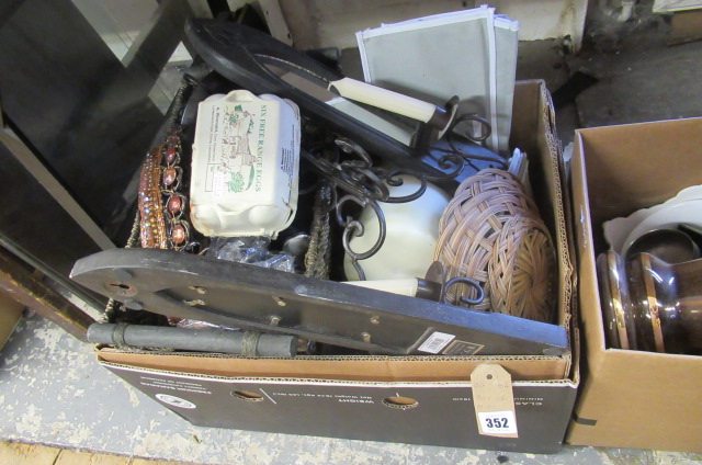 BOX OF MISCELLANEOUS ITEMS  Image