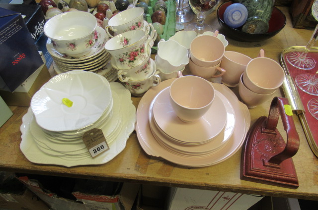 QUANTITY OF ROYAL ALBERT AND SHELLEY TEA WARE ETC Image