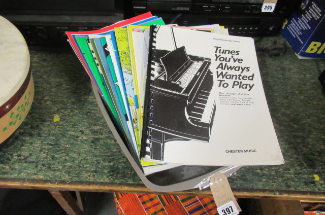 PIANO PRACTICE BOOKS AND SHEET MUSIC Image