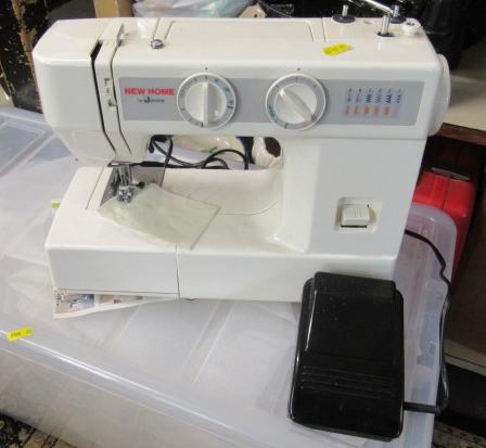 ELECTRIC NEW HOME JA1508 SEWING MACHINE Image