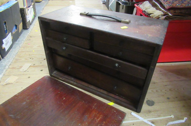 TOOLBOX WITH DRAWER Image