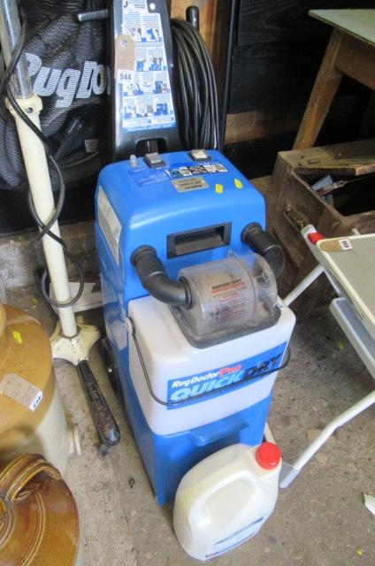 RUG DOCTOR MACHINE AND CLEANER Image