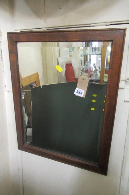 OAK FRAMED MIRROR Image