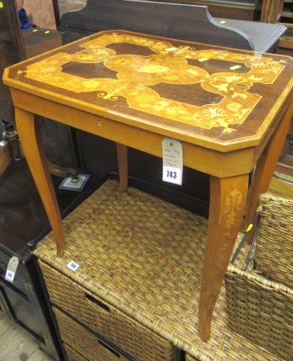 INLAID MUSICAL TABLE Image