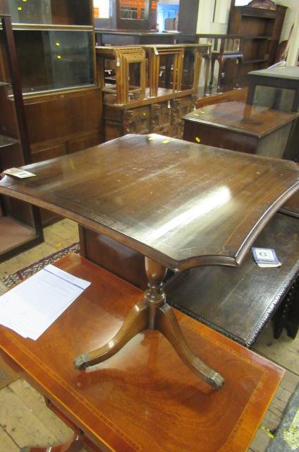 TILT TOP OCCASIONAL TABLE Image