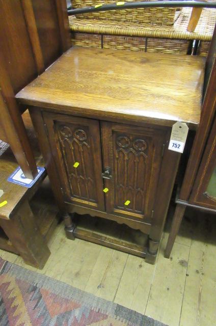 OAK BEDSIDE CABINET Image