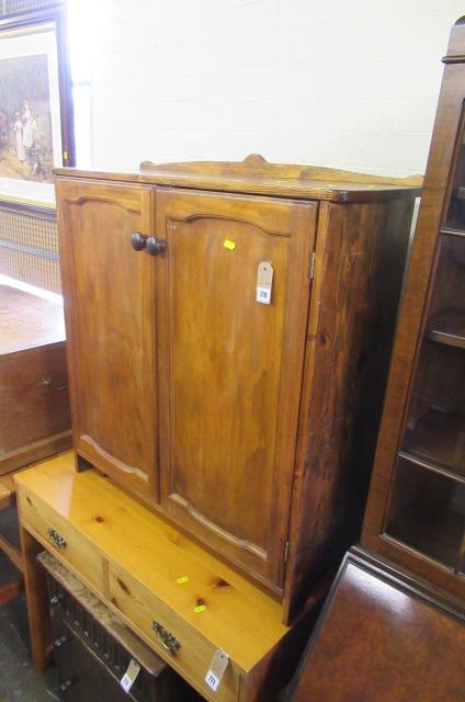 PINE CUPBOARD Image
