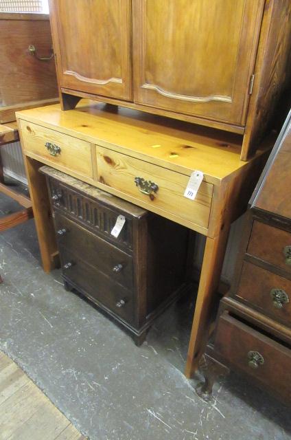 PINE TWO DRAWER DESK Image