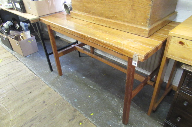 PINE KITCHEN TABLE Image
