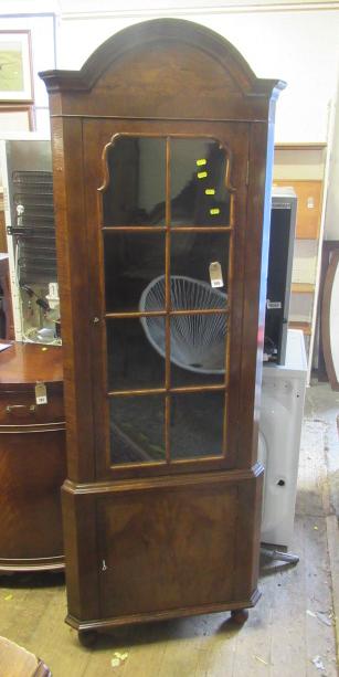 MAHOGANY GLAZED CORNER CUPBOARD Image