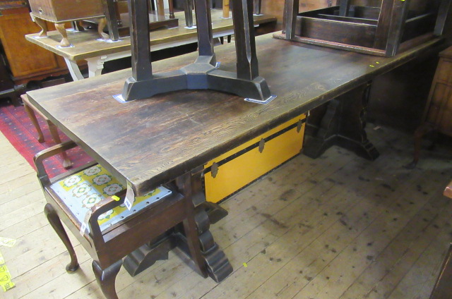 LARGE OAK REFECTORY TABLE Image