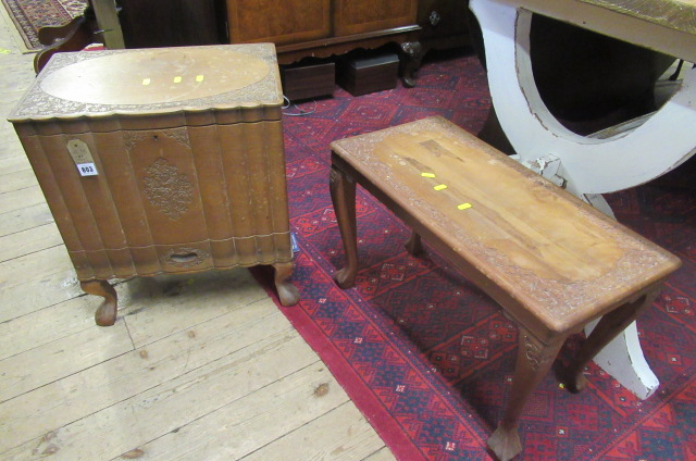 SMALL TABLE AND MATCHING SEWING BOX Image