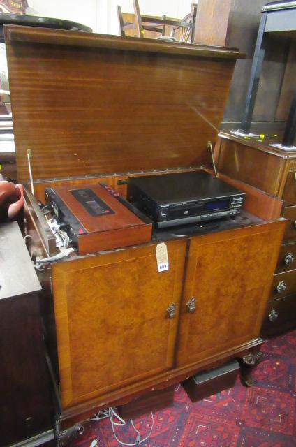 MUSIC CABINET WITH BANG AND OLUFSEN TURNTABLE TAPE RECORDER AND SPEAKERS ETC Image