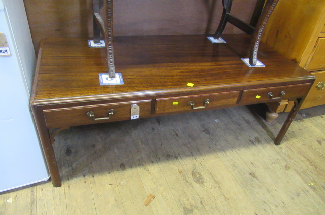 MAHOGANY SIDE TABLE Image
