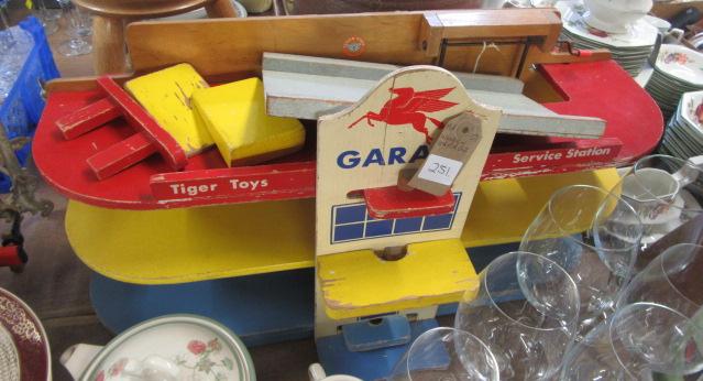 WOODEN TOY GARAGE Image