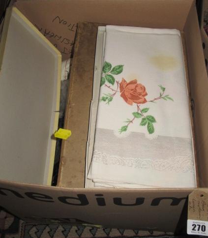 BOX OF CURTAINS   LINEN ETC Image