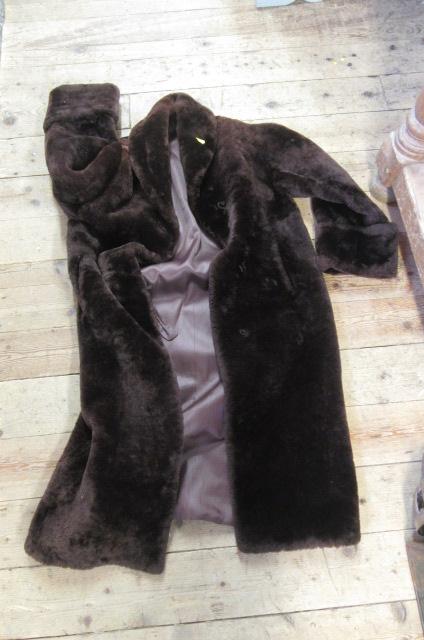 BEAVER FUR COAT Image
