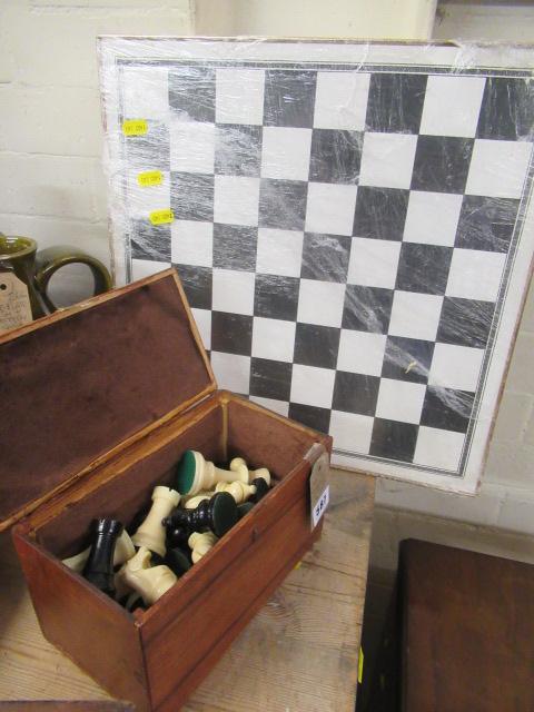 BOXED CHESS SET AND BOARD Image