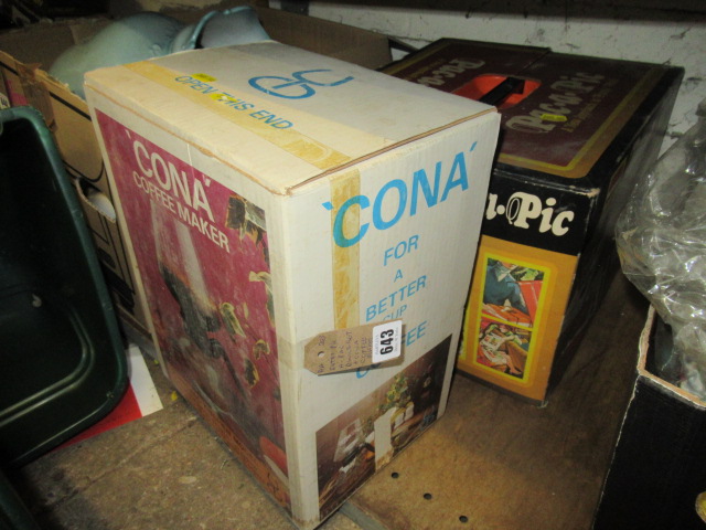 RETRO PIC A PAC DINING SET AND KONA COFFEE MAKER Image