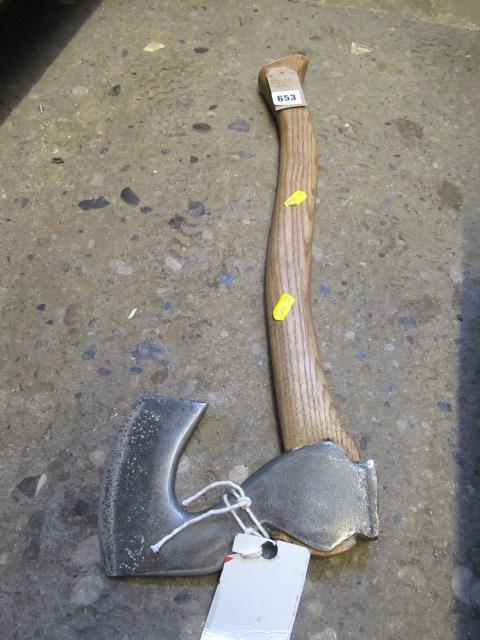 VIKING TYPE AXE Image