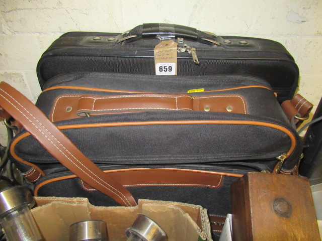 LAPTOP CASE AND A HOLDALL Image