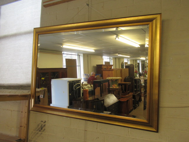 GILT FRAMED MIRROR Image