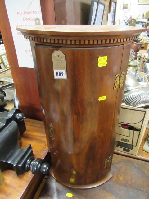 SMALL CORNER CUPBOARD Image