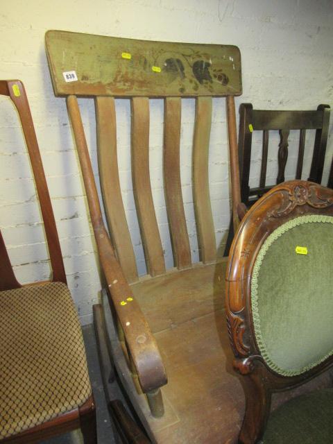 OAK ROCKING CHAIR Image