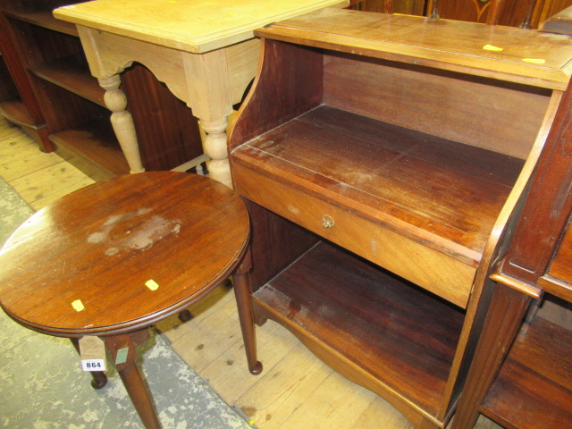 SINGLE DRAWER CABINET AND CIRCULAR SIDE TABLE Image