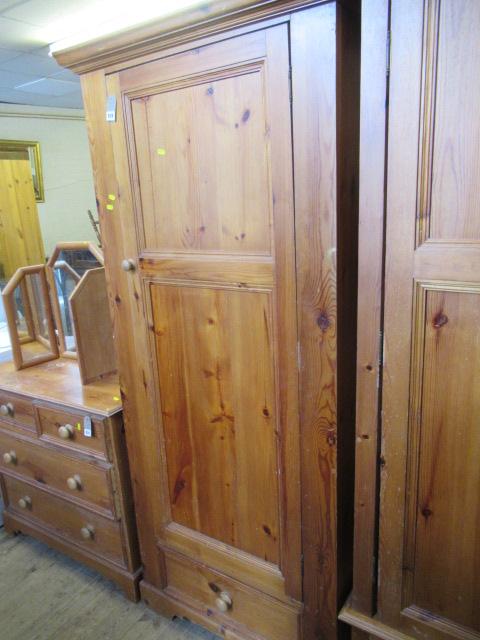 SINGLE PINE ROBE Image