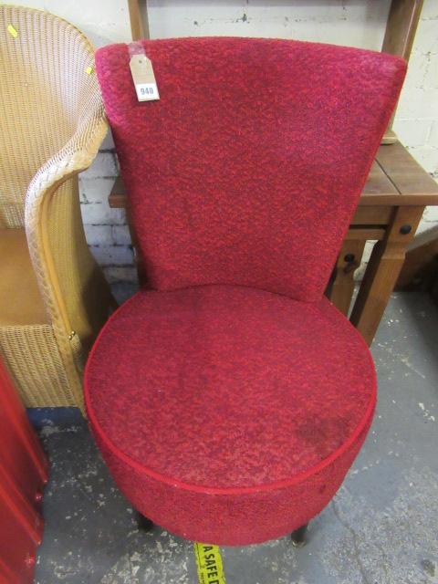 1960S BOUCLE UPHOLSTERED CHAIR Image