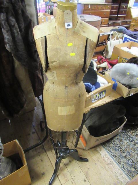 ANTIQUE MANNEQUIN WITH WIRE SKIRT EXTENSION Image