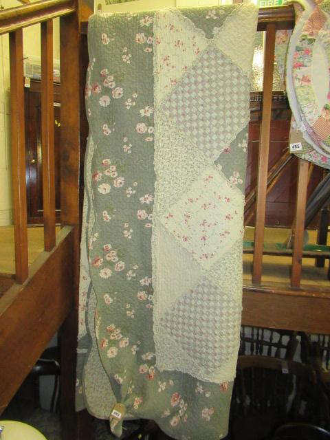 KING SIZE QUILT Image