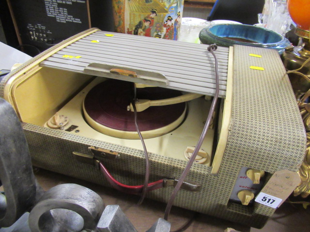 VINTAGE RECORD PLAYER Image