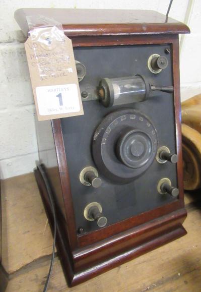 MAHOGANY CASED EARLY RADIO RECEIVER Image